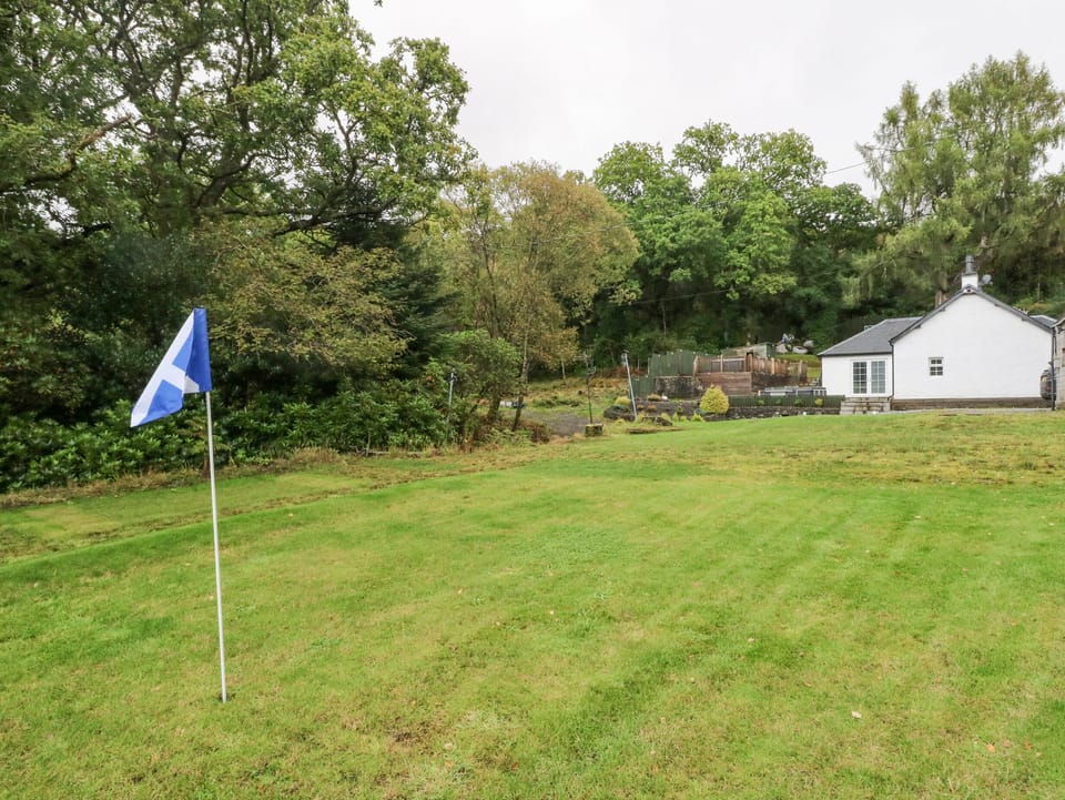 Cottage | Property grounds
