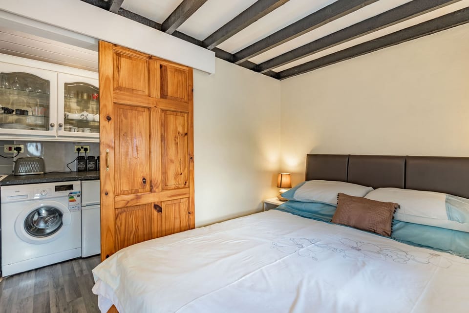 Henrhiw Bach Cottage in Bro Machno