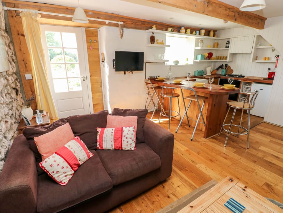 Cottage | Interior