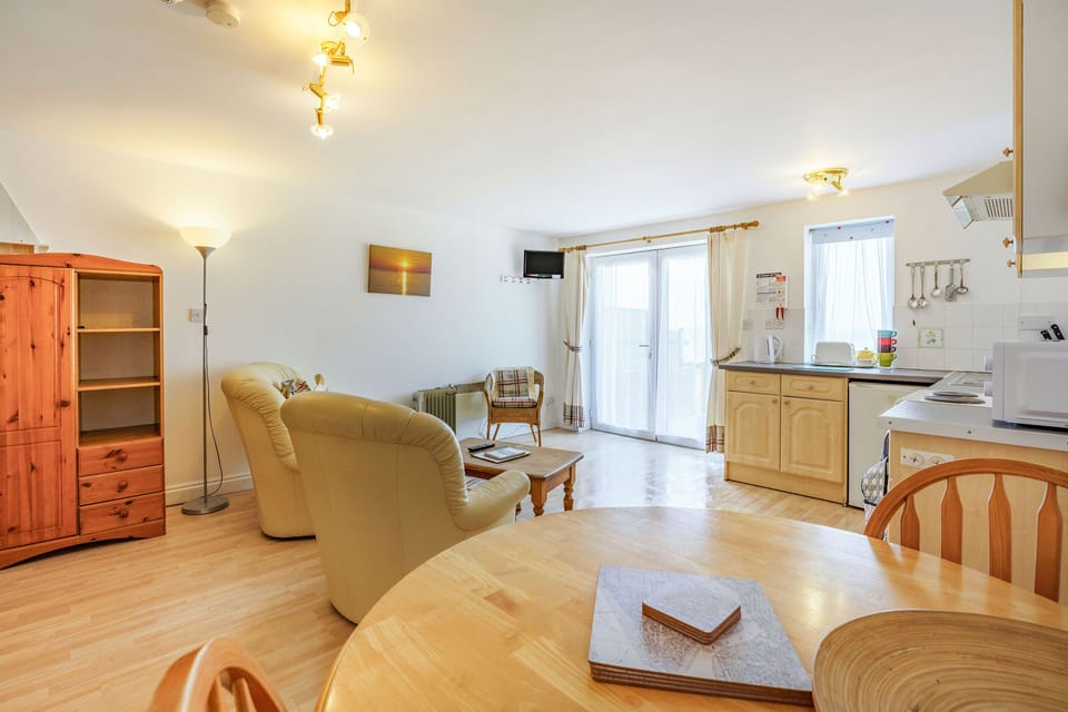 Cottage | Living room | DVD player