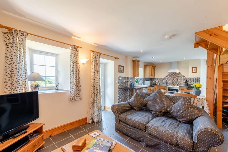 Cottage | Interior