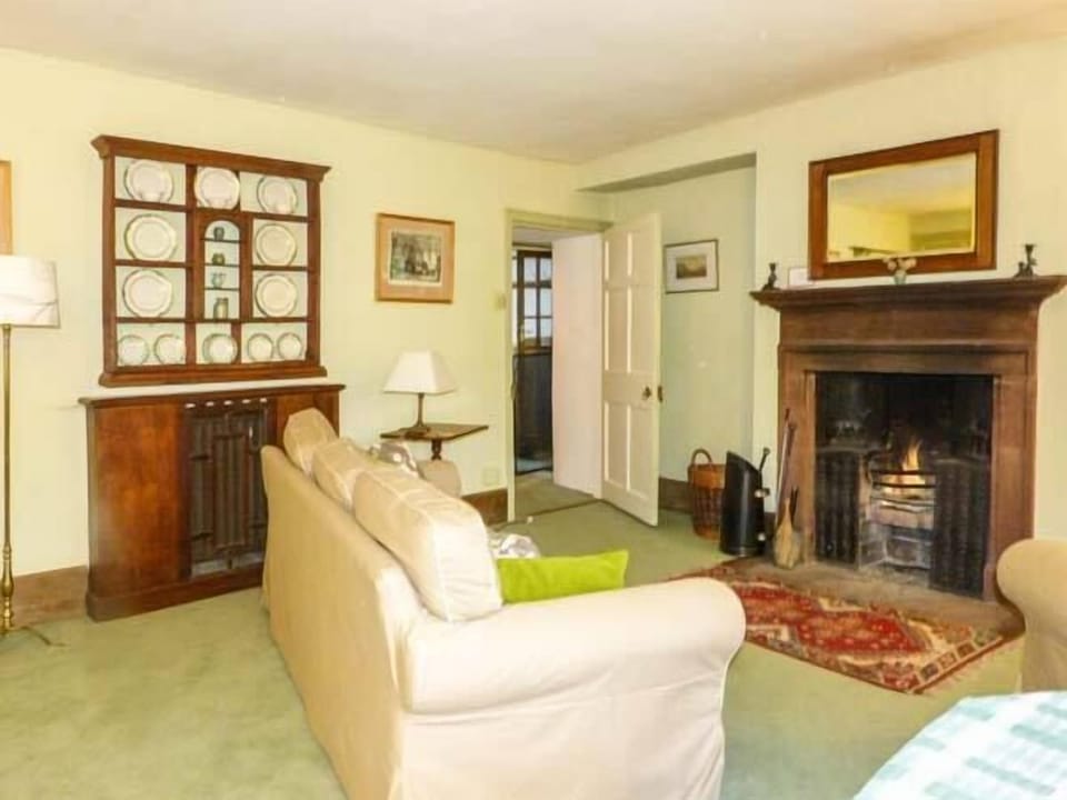Cottage | Interior