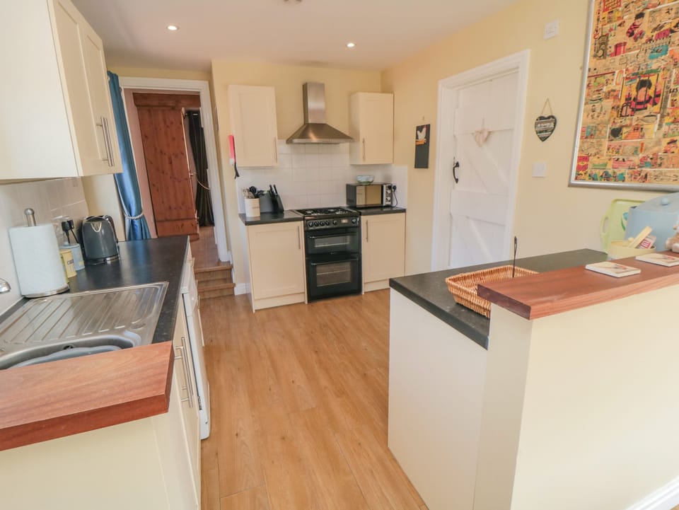 Cottage | Interior