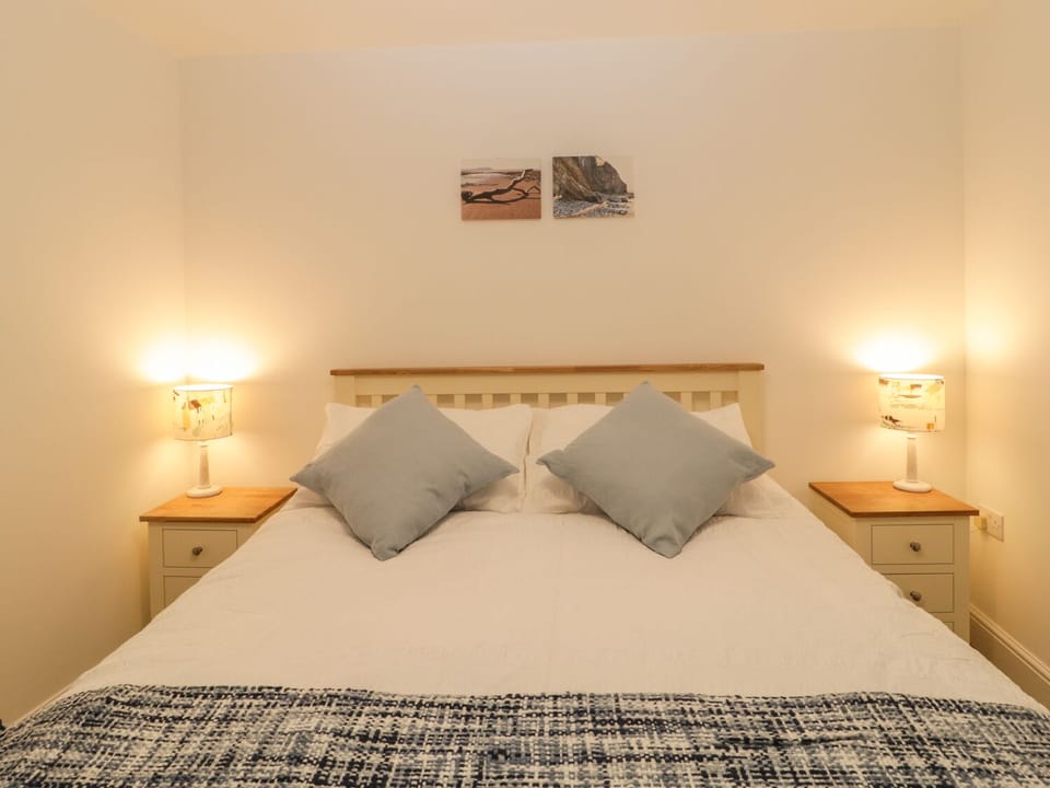 6 Malthouse Court Cottage in West Somerset District