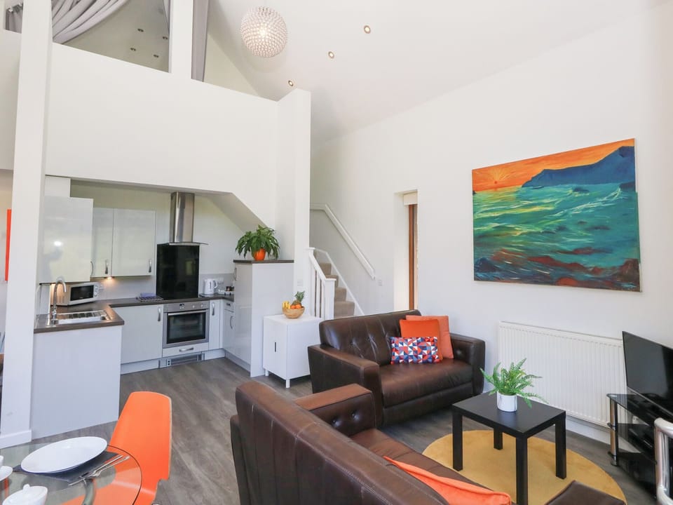 Cottage | Living area | TV