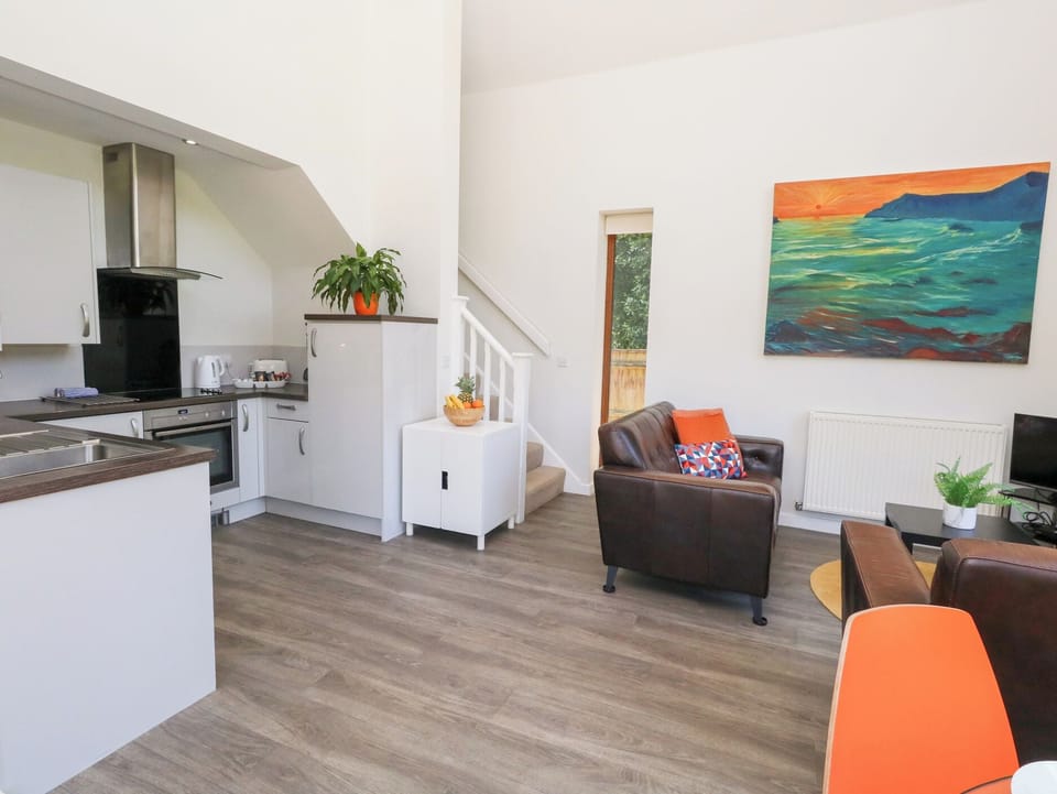 Cottage | Living area | TV