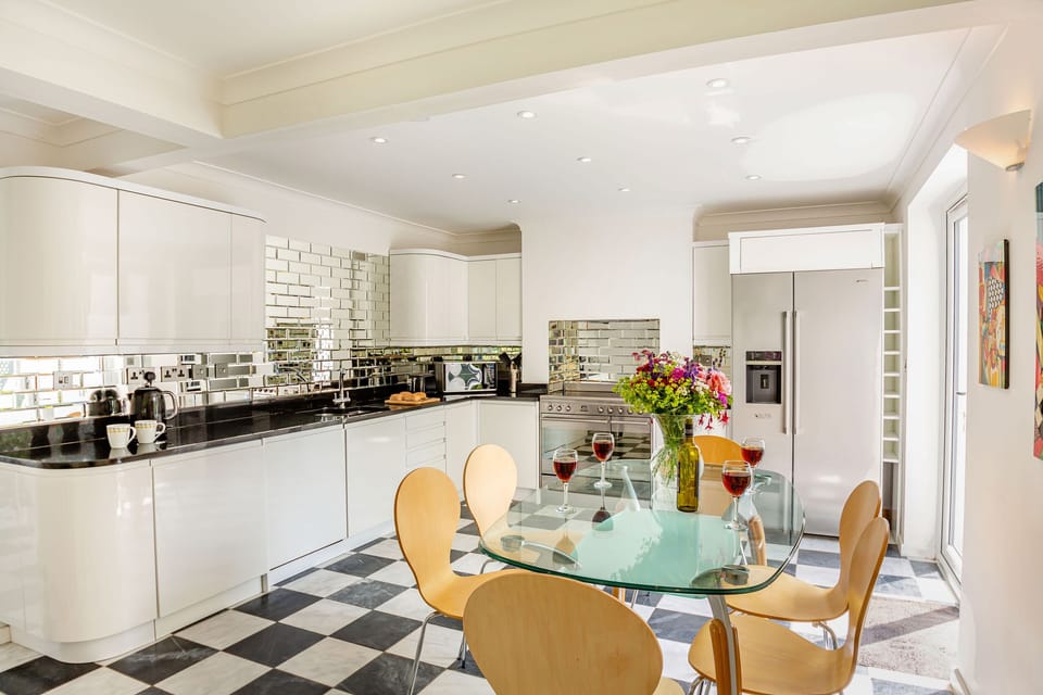 Cottage | Interior