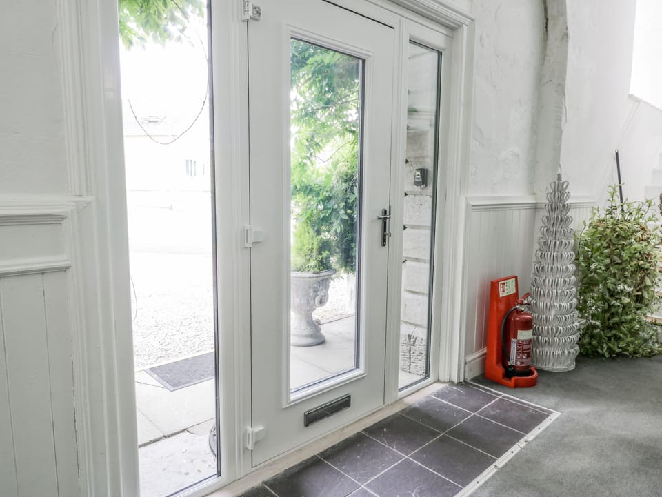 Cottage | Interior