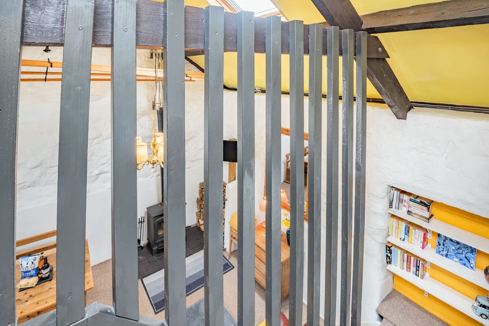 Cottage | Interior