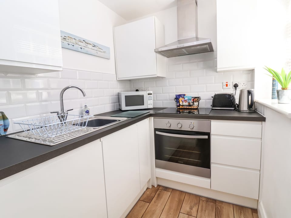 Cottage | Private kitchen | Cookware/dishes/utensils