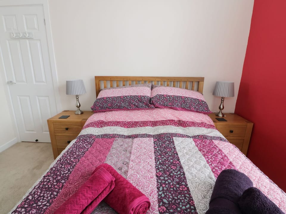 Cottage | 1 bedroom, individually decorated, individually furnished, free WiFi