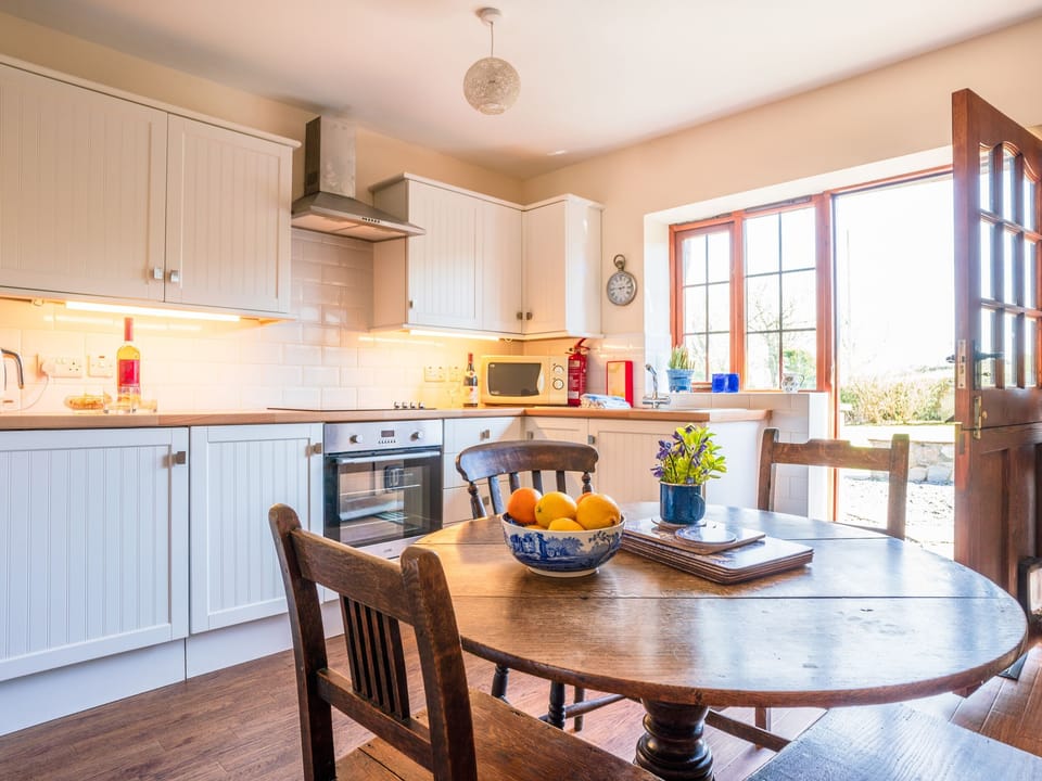 Cottage | Interior