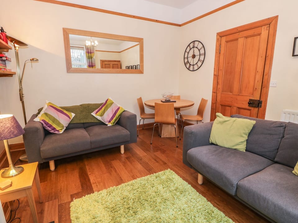 Cottage | Living room | TV
