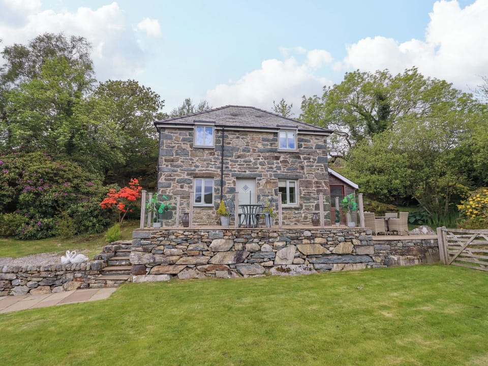 Cottage | Front of property