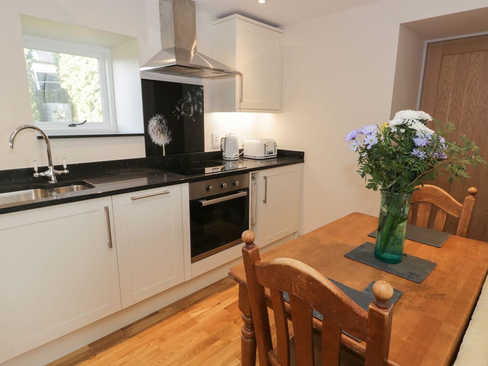 Cottage | Interior