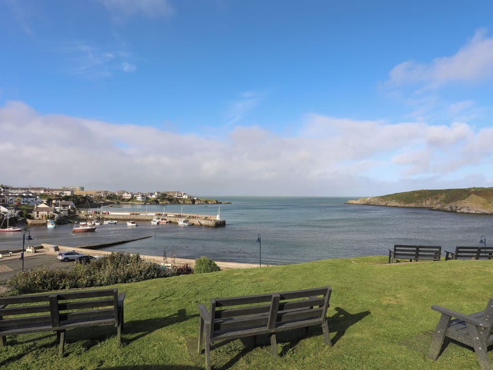 Cottage | Property grounds