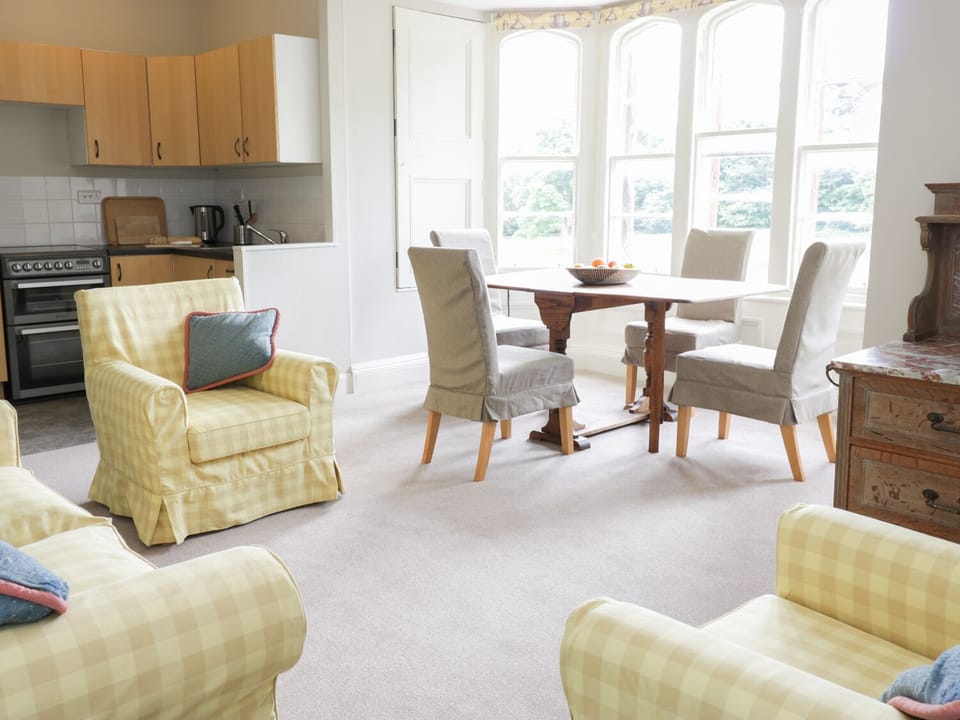 Cottage | Interior