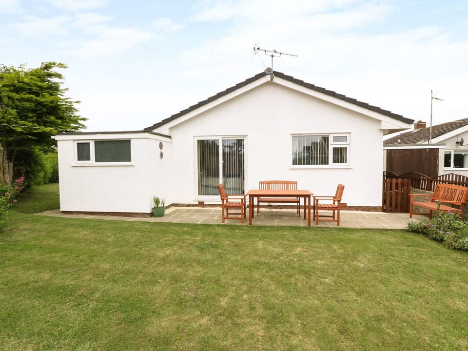 Cottage | Exterior