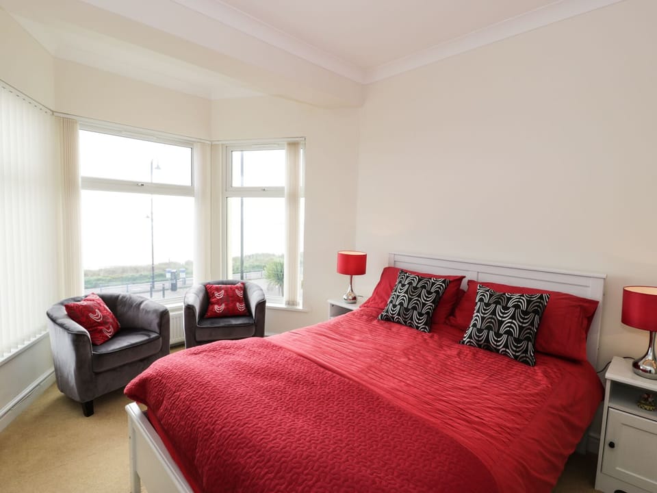 Apartment 3 Marian Y Mor Cottage in Pwllheli