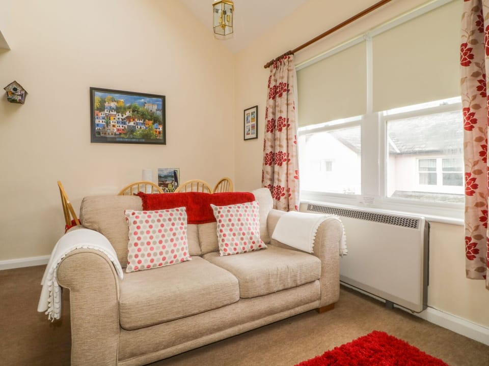 Cottage | Living area | TV, DVD player
