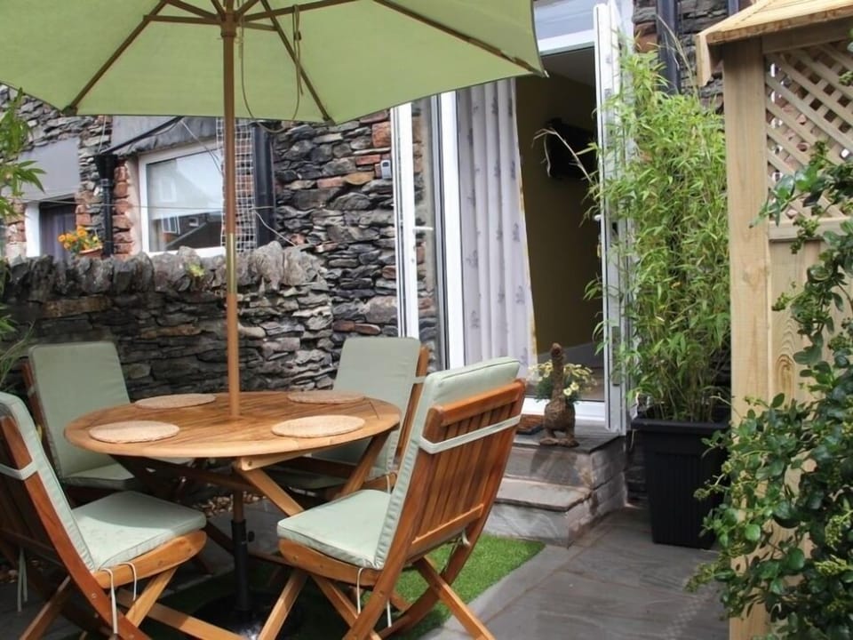 Cottage | Interior