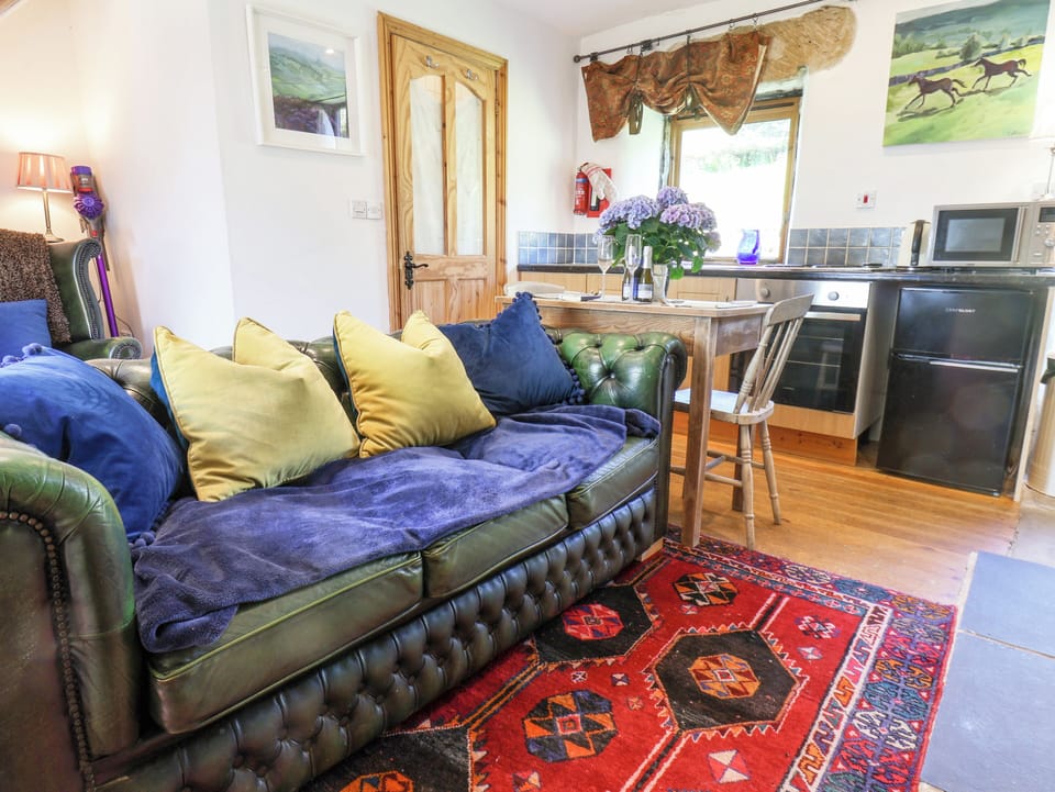 Cottage | Interior