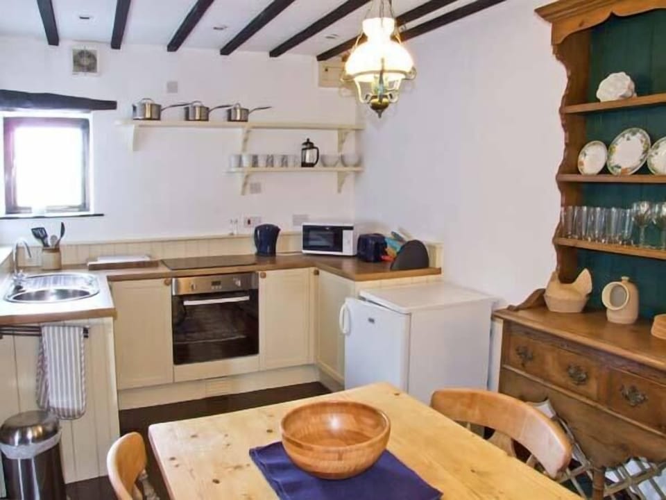 Cottage | Interior