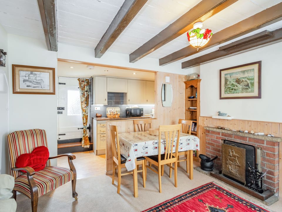 Cottage | Interior