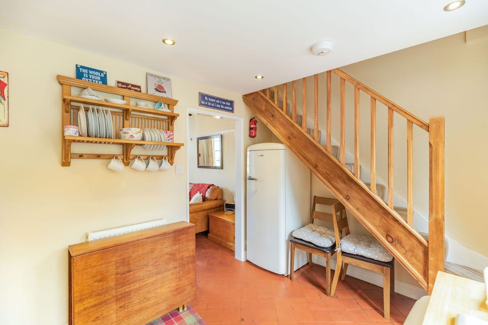 Cottage | Interior