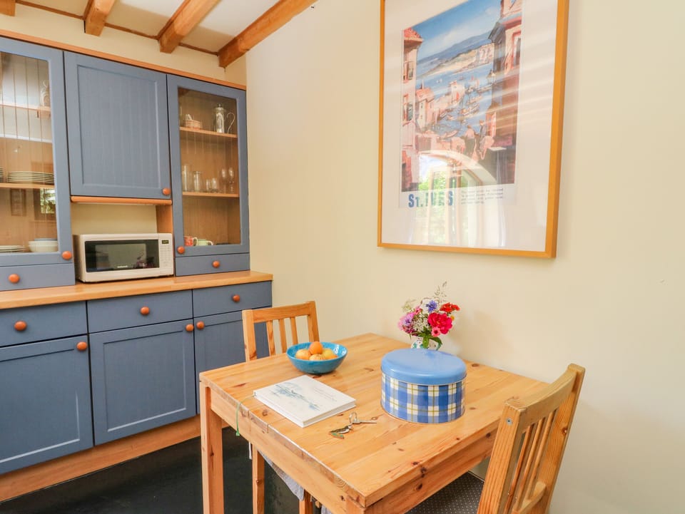 Cottage | Interior