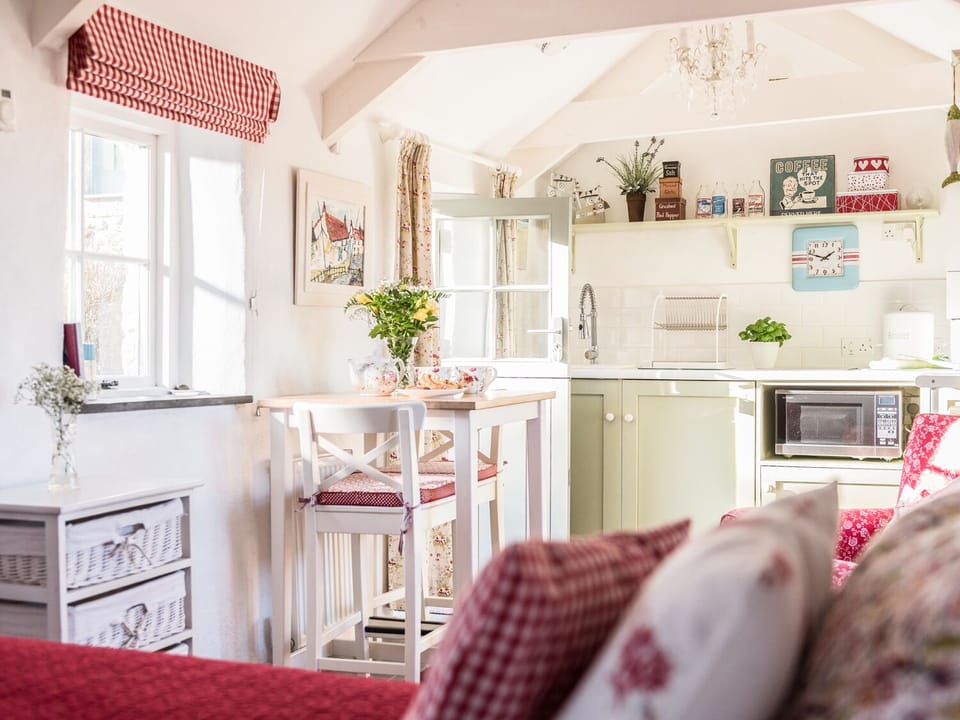 Cottage | Interior