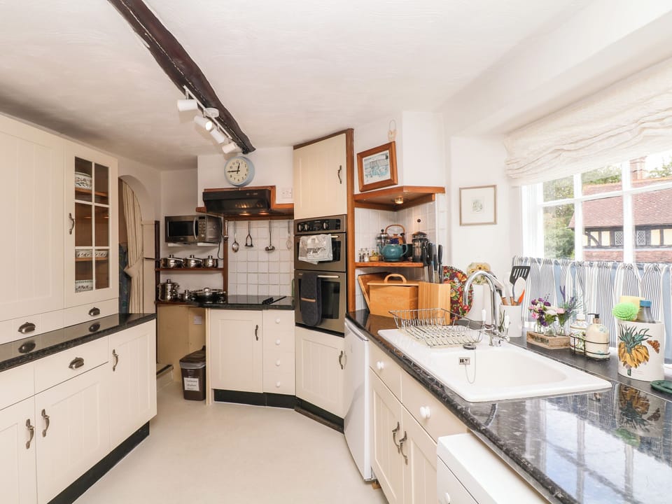 Cottage | Interior