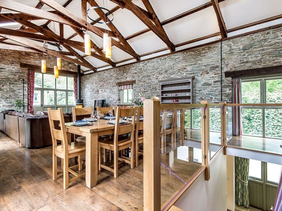 Cottage | Dining