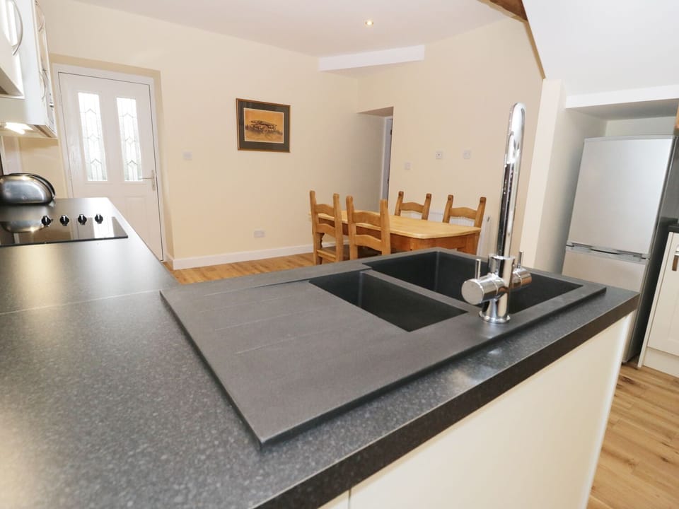 Cottage | Interior