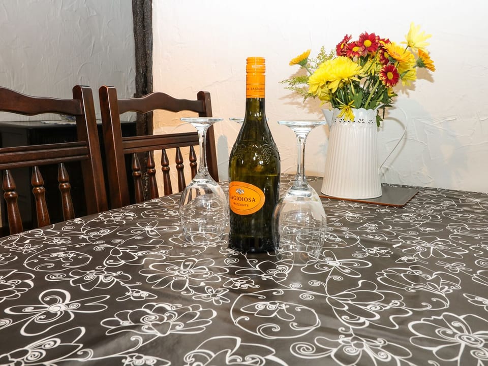 Cottage | Interior