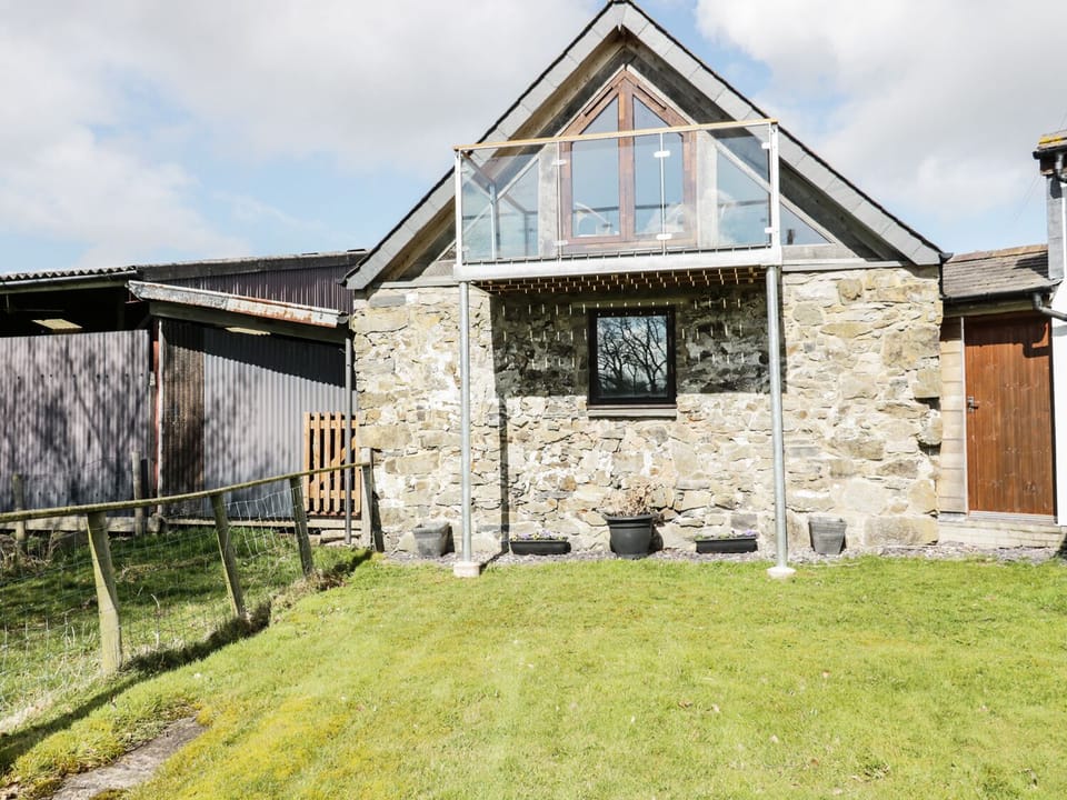 Cottage | Interior