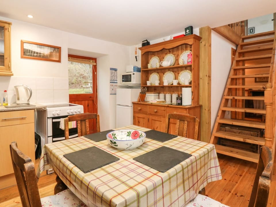 Cottage | Interior