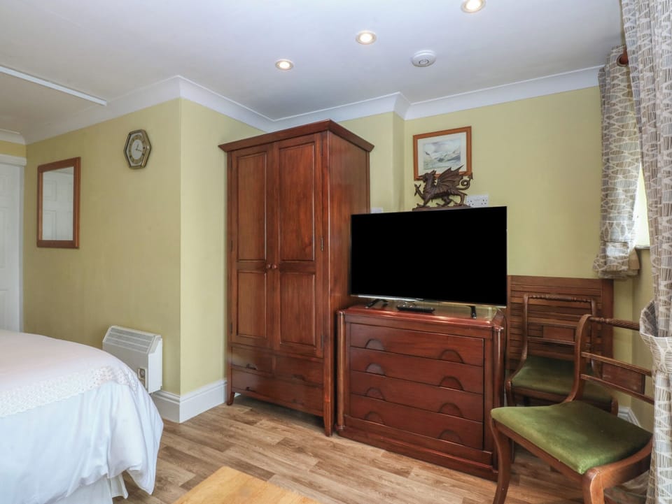 Cottage | 1 bedroom, individually decorated, individually furnished, free WiFi