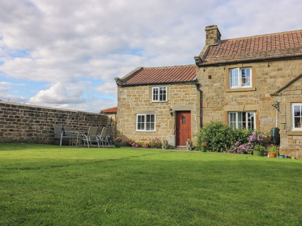 Cottage | Front of property