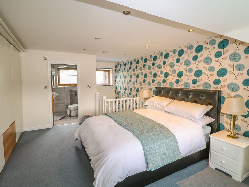 Cottage | 1 bedroom, individually decorated, individually furnished, free WiFi