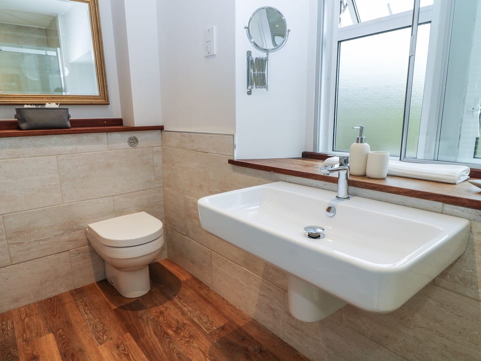 The Loft at Lucott House Cottage in Bath