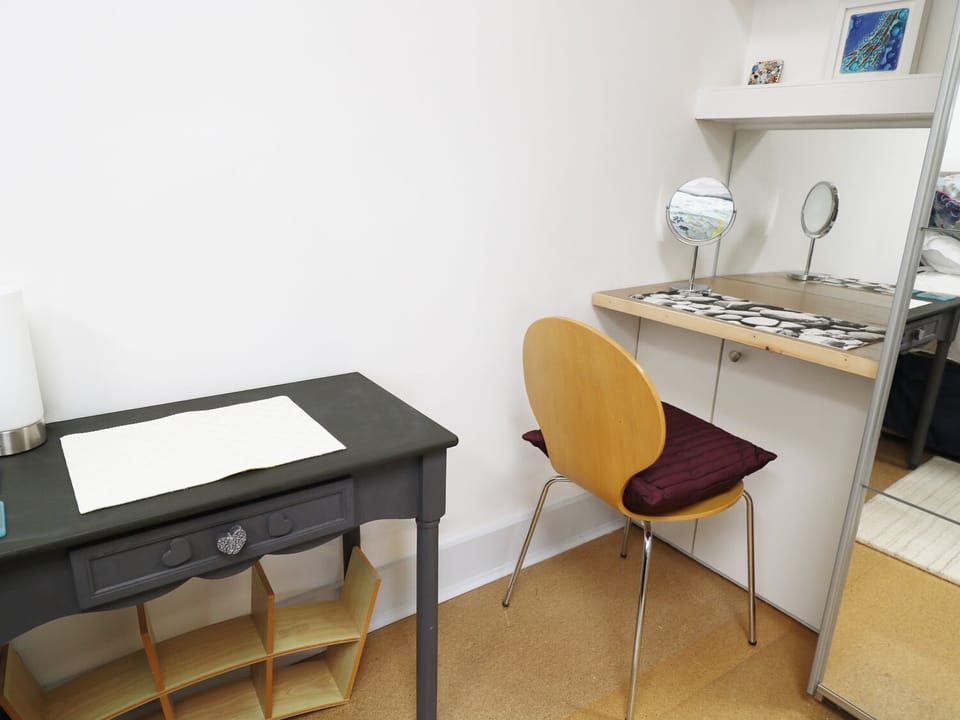 Cottage | 1 bedroom, individually decorated, individually furnished, free WiFi