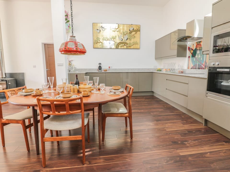 Cottage | Interior