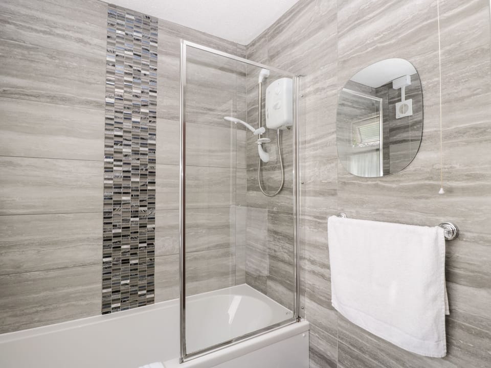 Ocean Breeze Cottage in Brean