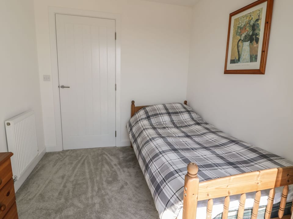 Cottage | 4 bedrooms, individually decorated, individually furnished, free WiFi