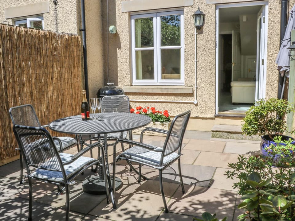 Cottage | Balcony
