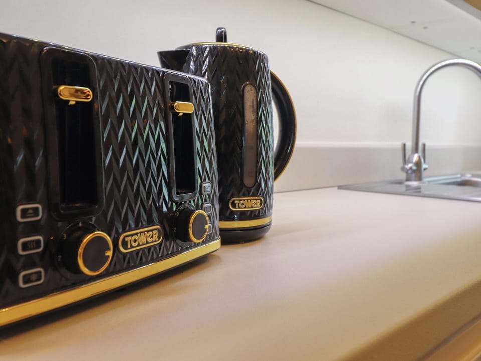 Cottage | Coffee and/or coffee maker