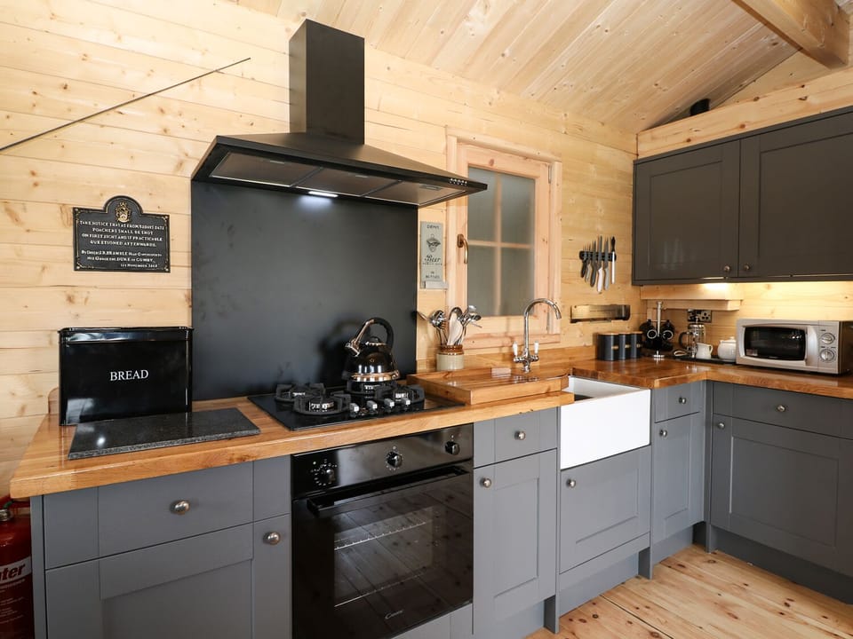 Cottage | Interior