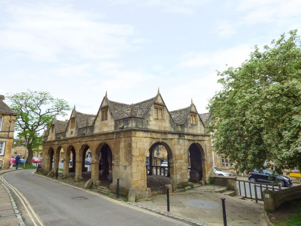 Blenheim Edge, The Causeway Cottage in West Oxfordshire District