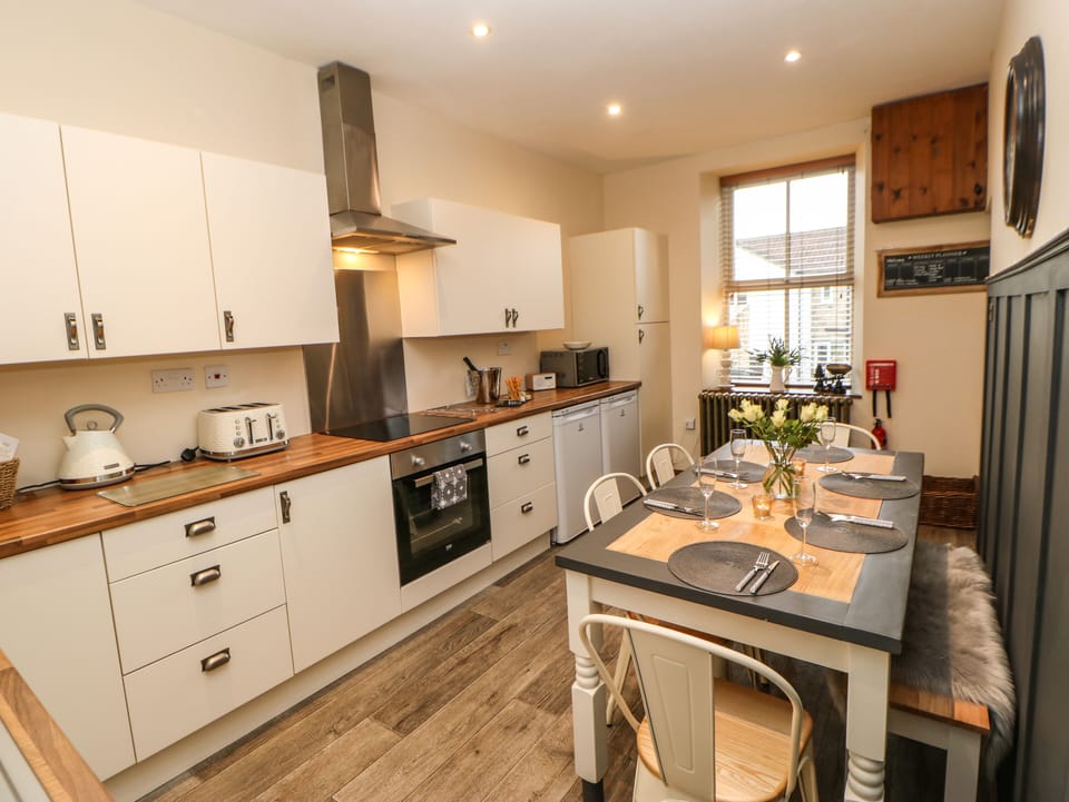 Cottage | Interior